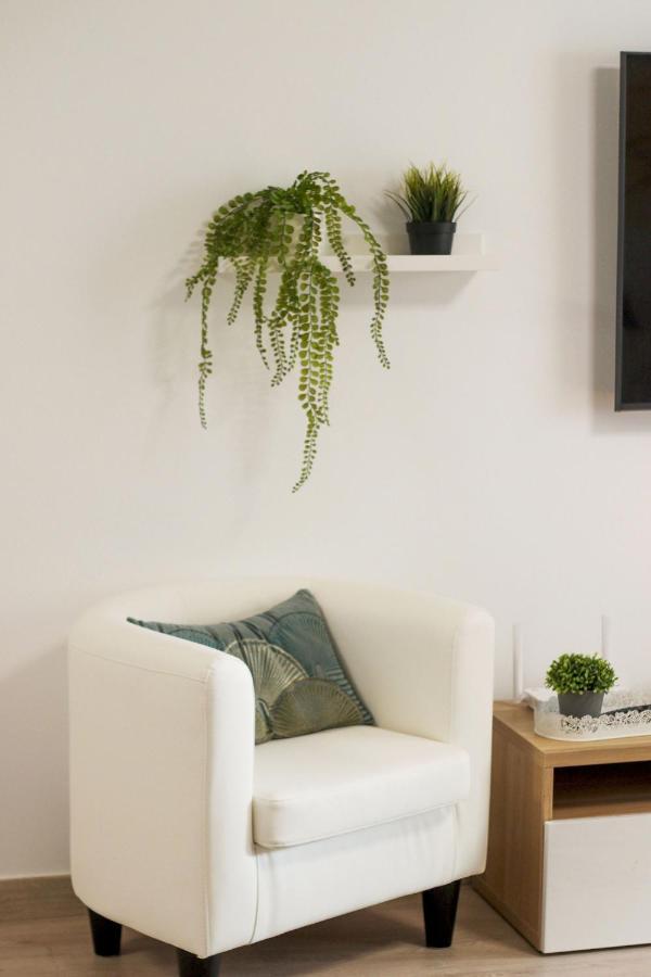 Family Apartment Walking Distance To The Sea And All Amenities Sitio de Calahonda エクステリア 写真