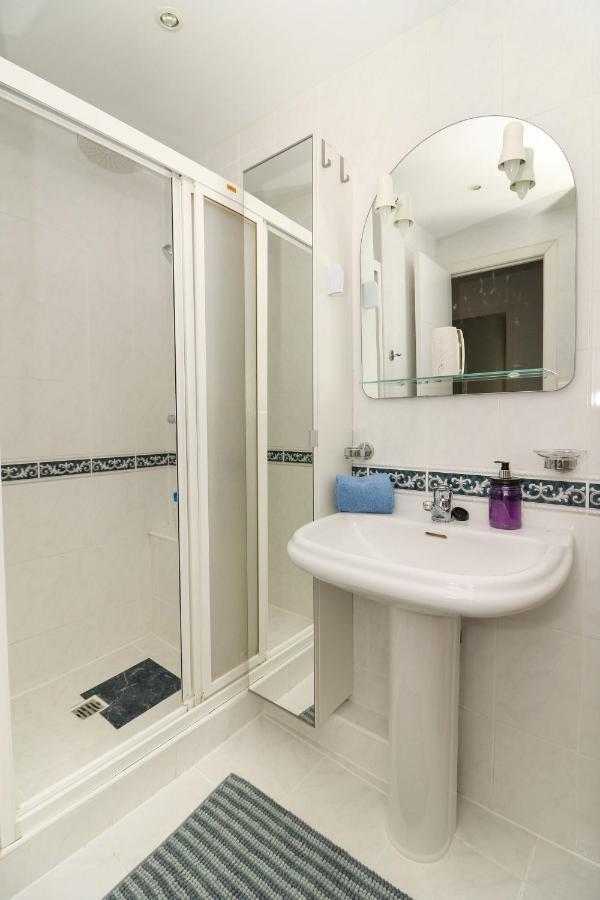 Family Apartment Walking Distance To The Sea And All Amenities Sitio de Calahonda エクステリア 写真
