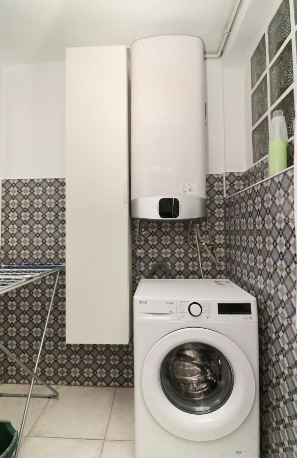 Family Apartment Walking Distance To The Sea And All Amenities Sitio de Calahonda エクステリア 写真
