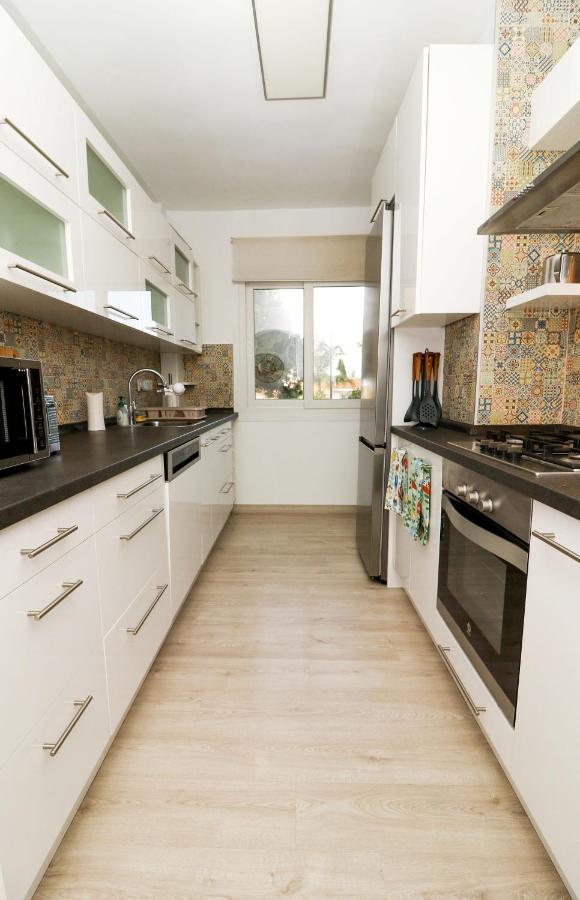 Family Apartment Walking Distance To The Sea And All Amenities Sitio de Calahonda エクステリア 写真